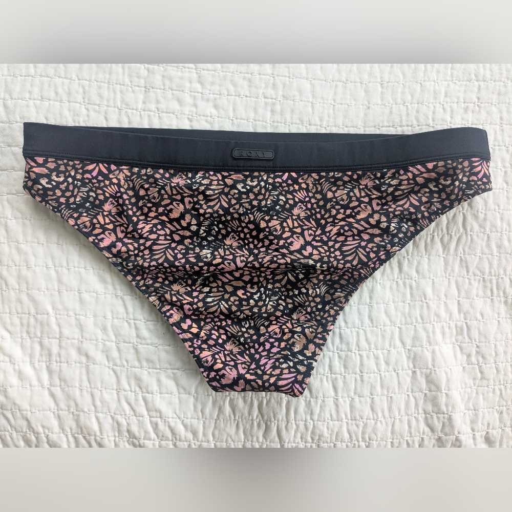 Roxy Rash guard Bikini Set - Picture 2 of 8